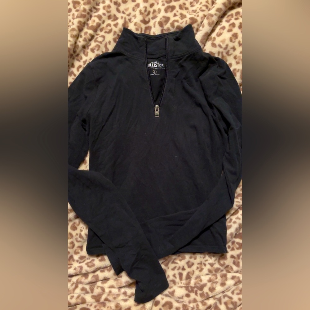 Hollister crop top